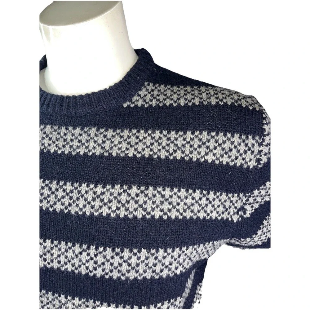 J.Crew Men’s Large 100% Lambswool Crewneck Sweater Horizontal Stripes Navy Gray